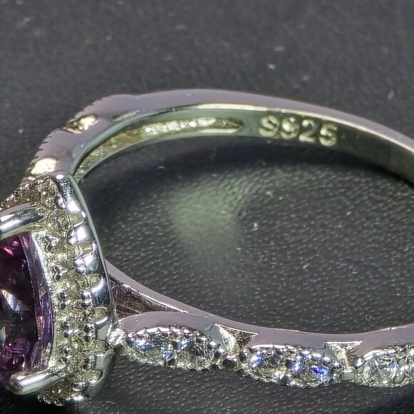 Pear-Cut Simulated Alexandrite & CZ Sterling Silver Ring Size 9 (NWOT)‎ - Picture 6 of 7